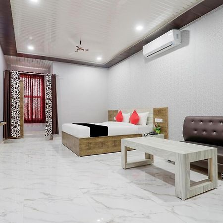 Capital O 63158 Hotel Om Sai Ram Chhatarpur Экстерьер фото