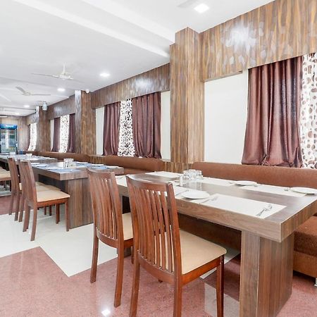 Capital O 63158 Hotel Om Sai Ram Chhatarpur Экстерьер фото