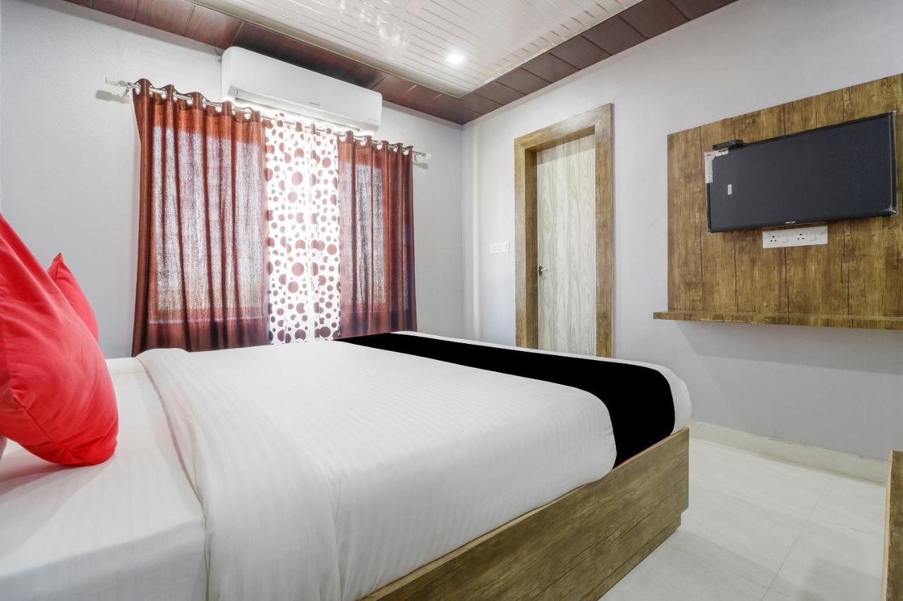 Capital O 63158 Hotel Om Sai Ram Chhatarpur Экстерьер фото