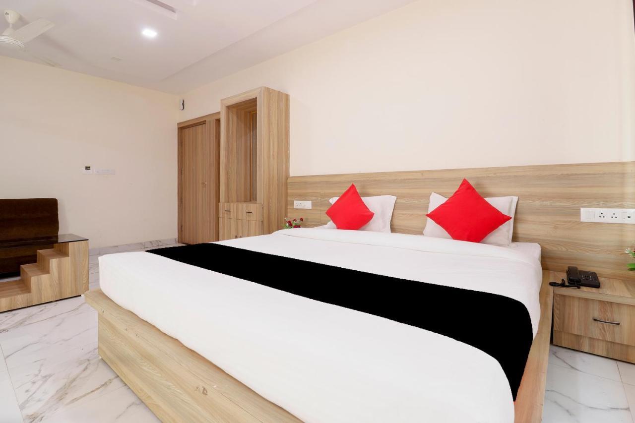 Capital O 63158 Hotel Om Sai Ram Chhatarpur Экстерьер фото