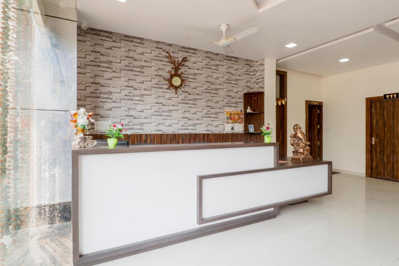 Capital O 63158 Hotel Om Sai Ram Chhatarpur Экстерьер фото
