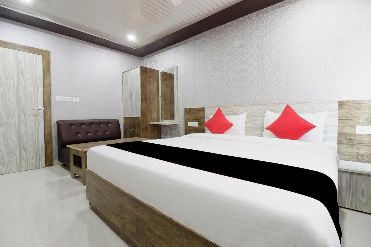 Capital O 63158 Hotel Om Sai Ram Chhatarpur Экстерьер фото